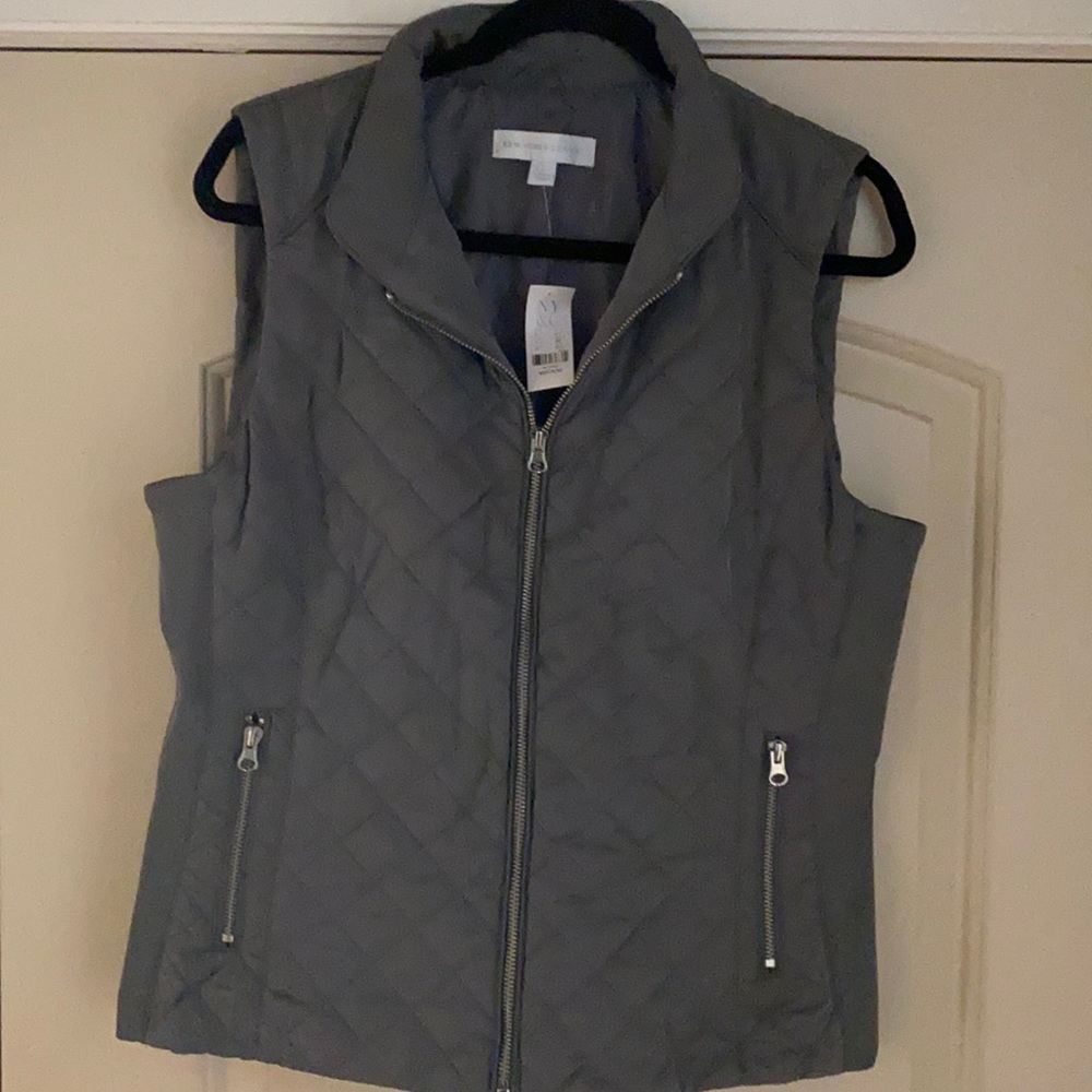 New York & Company - Grey Vest - Women’s Size Medium- new with tags!